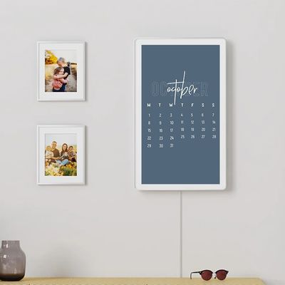 Qtenboard FHD Smart LCD Calendar Display with Android 11 OS and Wall Mounted Design for Business Meetings