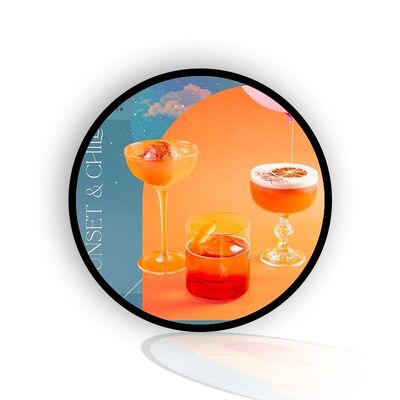 Qtenboard Round Digital Signage with 1500 Nits Ultra-Brightness 2.5D Tempered Glass for Boutique Displays